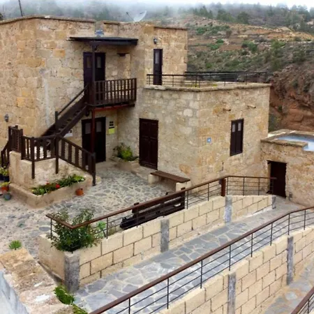 Acogedora Con Jardin Y Bodega Tradicional En Arico
